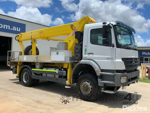 2009 Mercedes Benz Axor 1833 Day Cab EWP