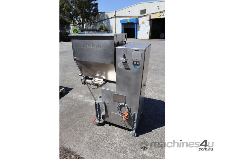caption Commercial Mincer Mixer Grinder - Butcher Boy 150-42