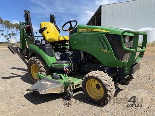 John Deere 1025R