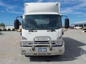 Isuzu FRR 260 - picture0' - Click to enlarge