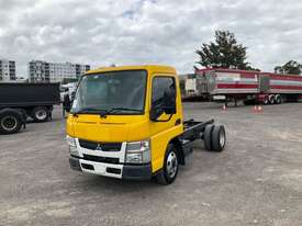 2016 Mitsubishi Canter 7/800 Cab Chassis - picture1' - Click to enlarge