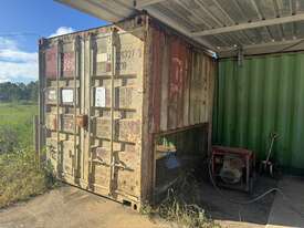 10 Foot Shipping Container - picture1' - Click to enlarge