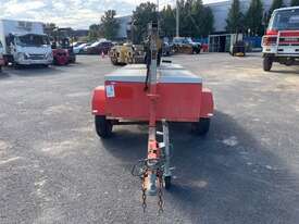 2010 The Trailer Factory HD Solar Powered Traffic Light Trailer - picture0' - Click to enlarge