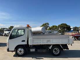 2015 Mitsubishi Fuso Canter 515 Tipper - picture2' - Click to enlarge