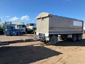 2009 Muscat MT 310-3 Tri Axle Tipping Dog Trailer - picture0' - Click to enlarge