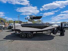 2023 Moomba Kaiyen Fibreglass Wakeboard Ski Boat - picture2' - Click to enlarge