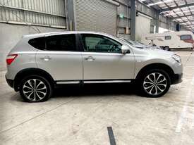 2012 Nissan Dualis Ti Petrol - picture1' - Click to enlarge