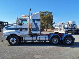 2005 Kenworth T404 Prime Mover Sleeper Cab - picture2' - Click to enlarge
