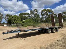2010 Titan Beaver Tail Tri Axle Trailer - picture2' - Click to enlarge