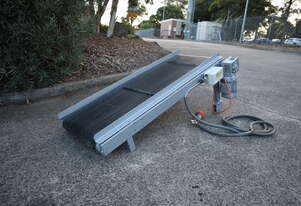 Motorised Incline Belt Conveyor - 1.24m Long