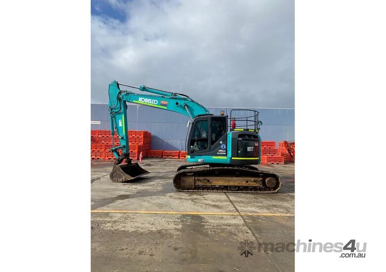 caption 2018 KOBELCO SK235SR-2 25tn with Quick Hitch & Buckets
