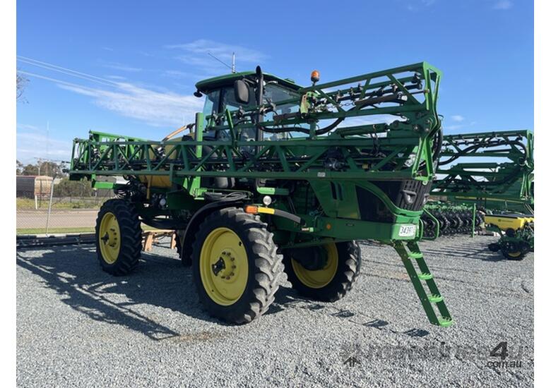 caption 2018 John Deere R4023 Sprayers