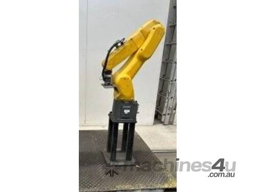 caption Fanuc LR Mate 200iD 7L Robot