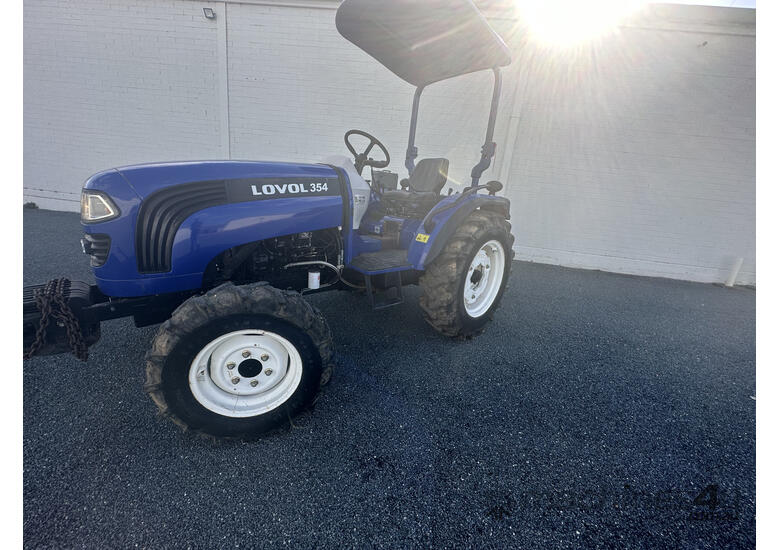 caption 354 Tractor - 35 HP, 4-Cylinder Turbocharged Diesel Engine | Fuel-Efficient