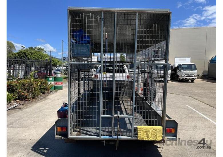 caption Cairns Trailers Unknown