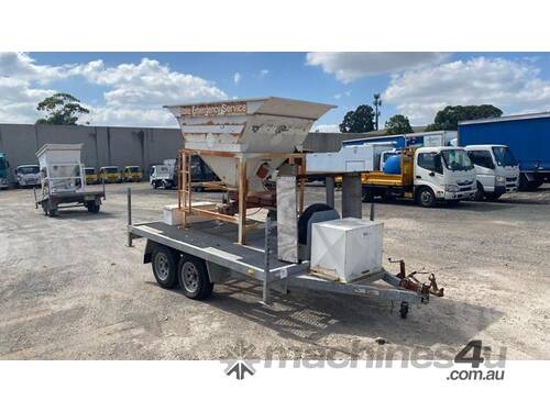 Sandbag Mach Single Hopper