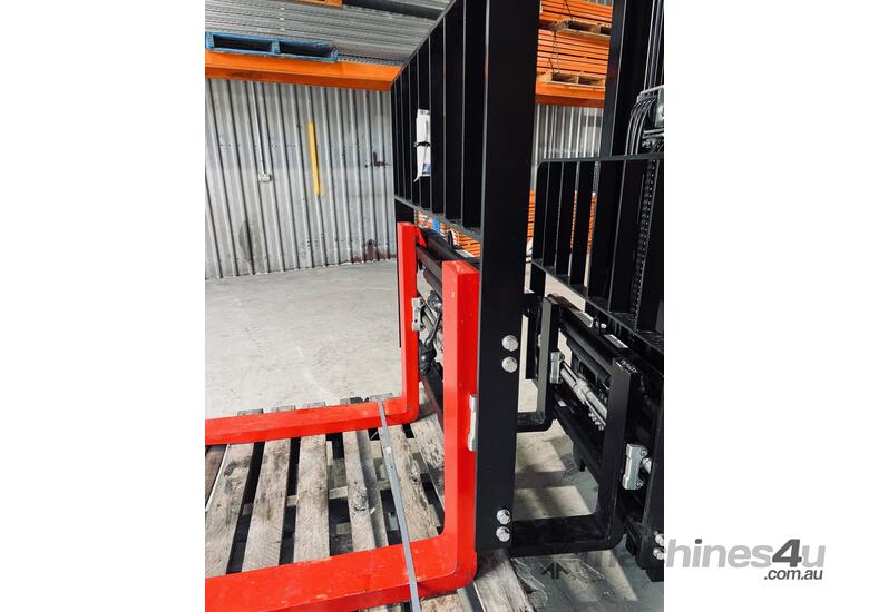 New Sideshifting Fork Positioner Attachment