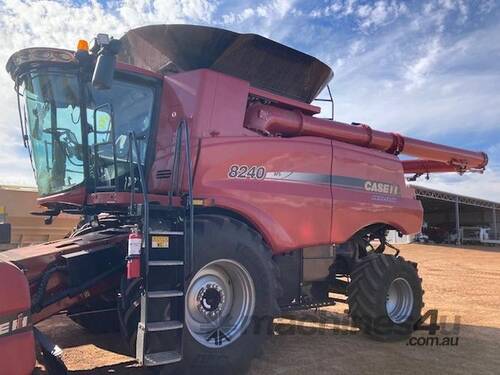 2015 Case IH 8240 Harvester