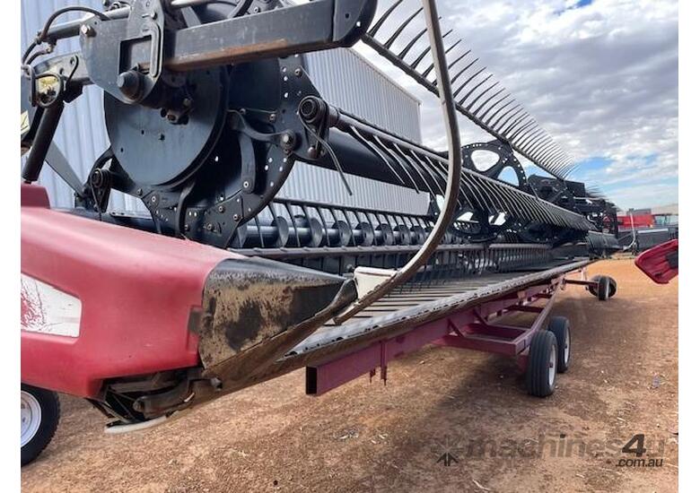 caption 2013 CASE IH 2152 45' DRAPER FRONT