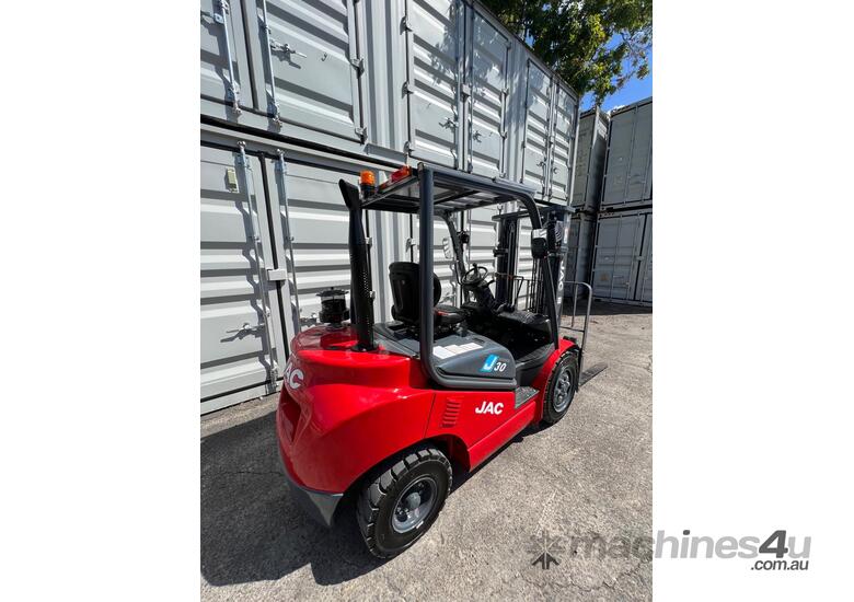 caption 2024 JAC CPCD 3 Forklift (Diesel)