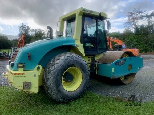caption 2014 Ammann ASC150D