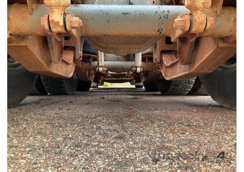 caption 2020 Mack Titan Tri Drive Prime Mover