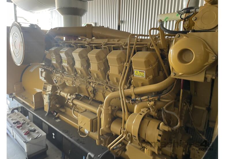 Caterpillar 1250kVA 3512F Generator Set Late Model LOW HOURS 1 only