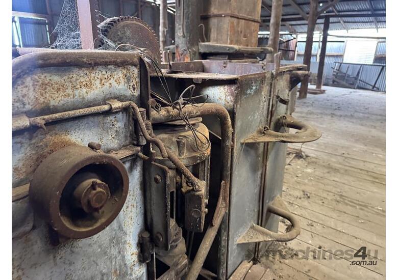 caption HYDRA MOBILE Wool Press