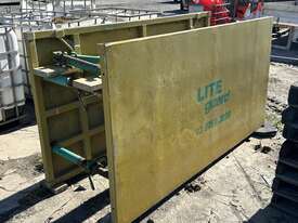 Lite Guard Trench Shield - picture2' - Click to enlarge