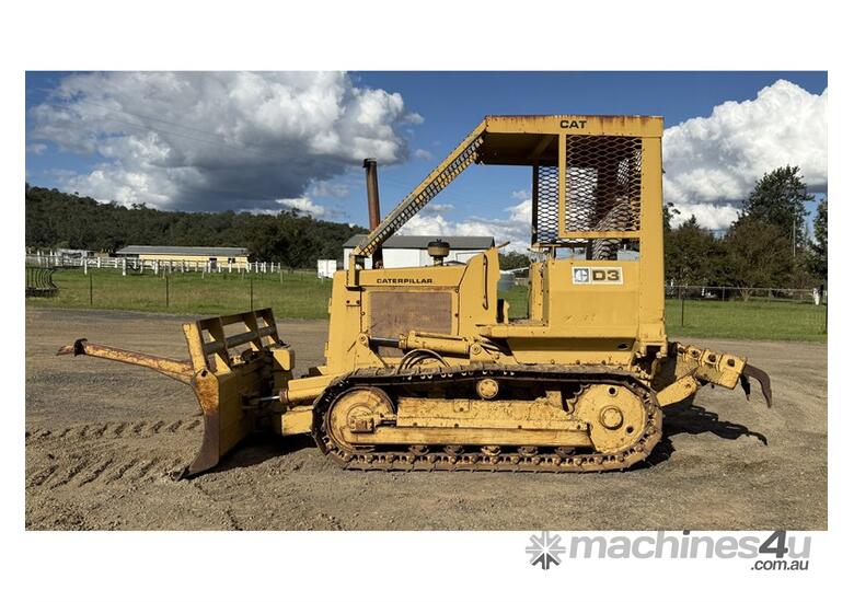 CATERPILLAR D3 DOZER