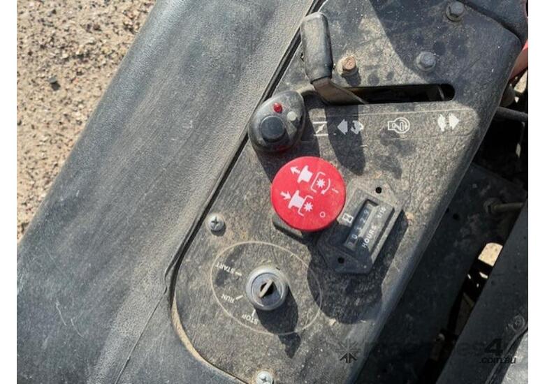 caption Parklander Zero Turn Mower
