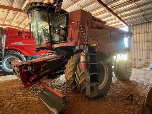 2016 Case IH 8240 Combines