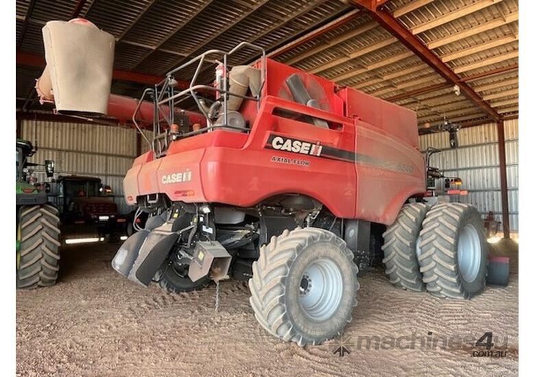 2016 Case IH 8240 Combines