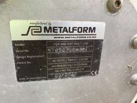 Metalform Tow And Fert Multi 1200 Fertiliser Spreader - picture0' - Click to enlarge