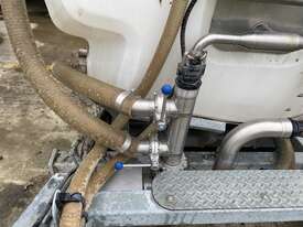 Metalform Tow And Fert Multi 1200 Fertiliser Spreader - picture2' - Click to enlarge