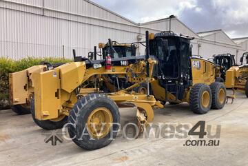 CAT 140 Motor Graders