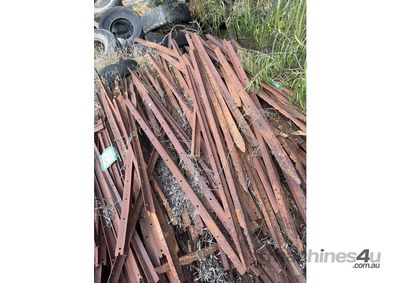 caption scrap Star pickets