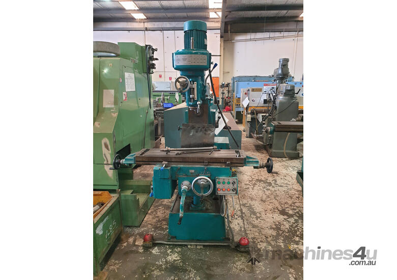 DAH LIH DL VHR-G1F Universal Milling Machine