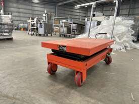 1 X Jack Trolley 350KG Lifting Capacity. - picture1' - Click to enlarge