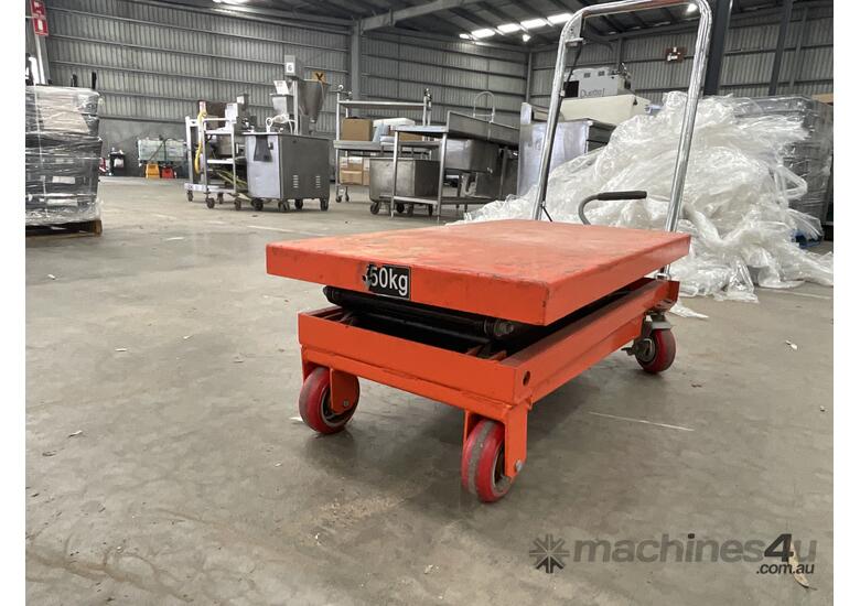 1 X Jack Trolley 350KG Lifting Capacity.