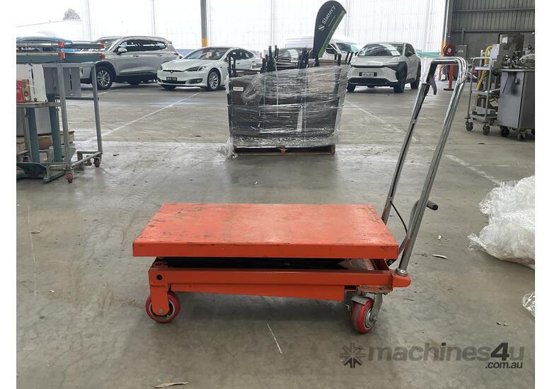 1 X Jack Trolley 350KG Lifting Capacity.