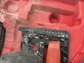Hilti SC 30WR-22 Cordless Circular Saw - picture1' - Click to enlarge