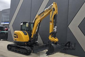 UHI?SE58SR 5.8?Tonne Excavator 47hp Kubota, Free 5 Attachments incl. Hydraulic Quick?Hitch