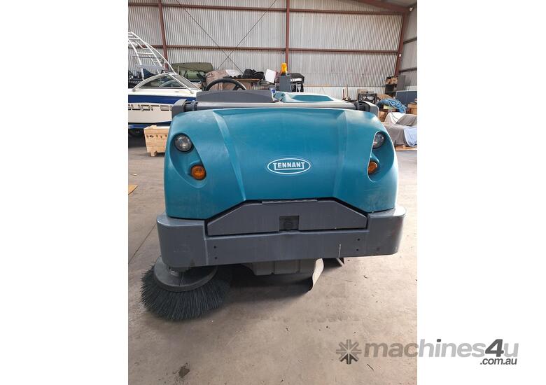 2020 Tennant S30 Sweeper 