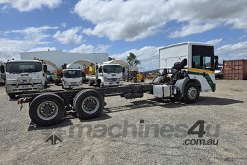 2013 Mercedes Benz Cab Chassis