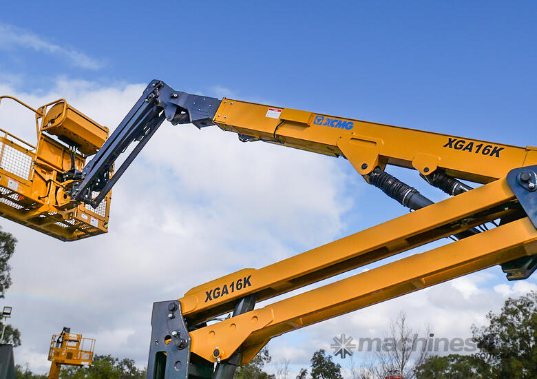 New 45ft Diesel Knuckle Boom Lift - Aged Stock Special up to 40 discount off advertised prices image 3