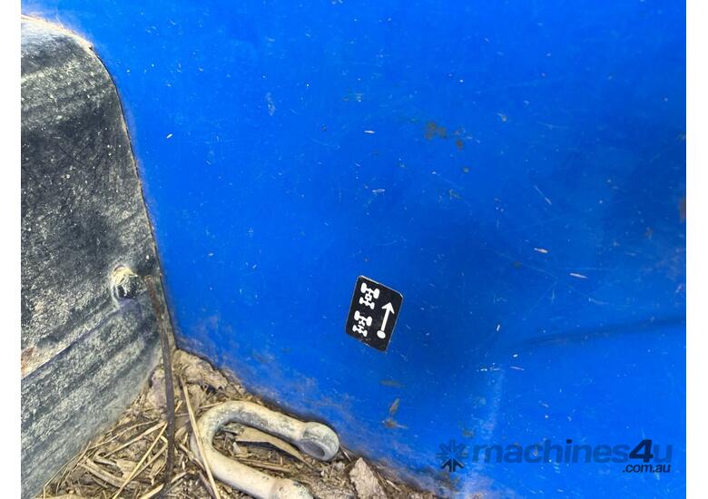 2020 New Holland TT75 Tractor / Loader