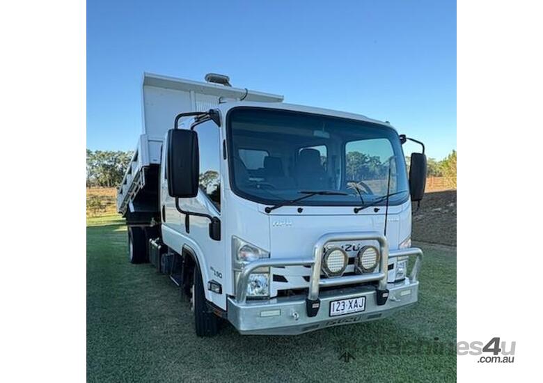 2017 Isuzu NPR Twin Crew Cab