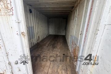 STORAGE CONTAINER