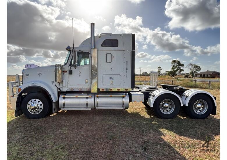 2007 INTERNATIONAL EAGLE 9900I 